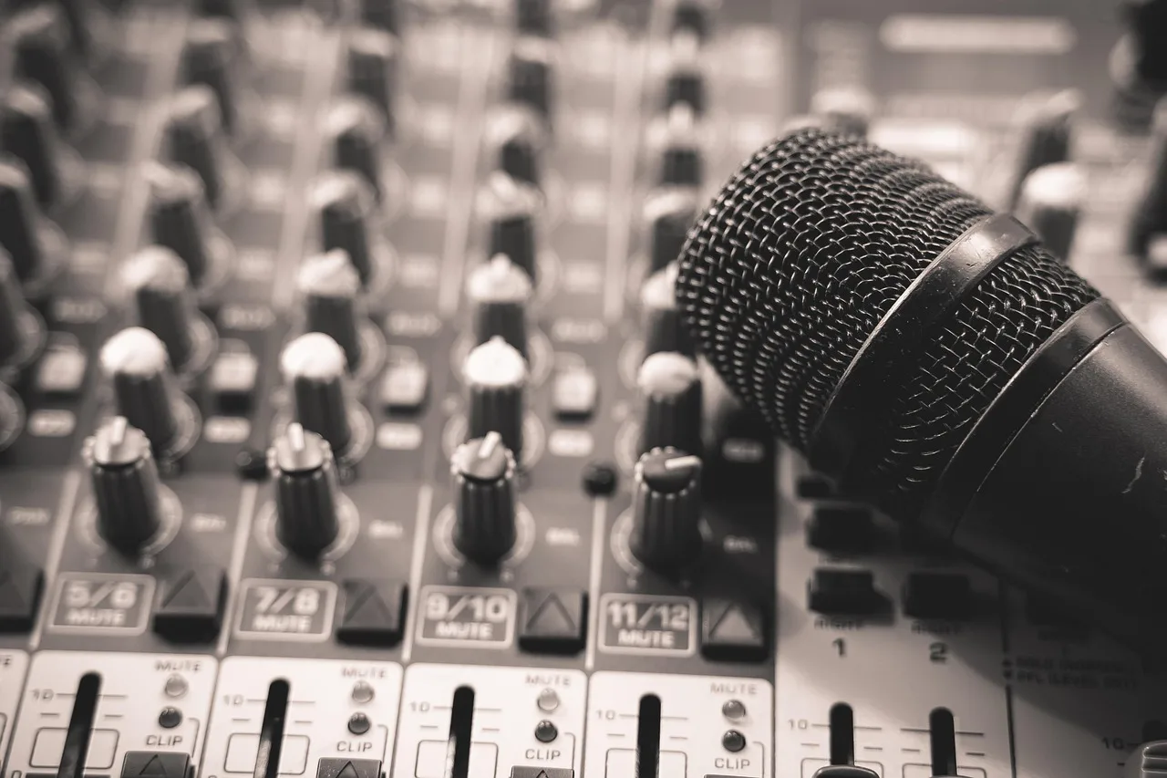 mixer, birthday party, dj, controller, buttons, sound studio, music, audio, music studio, studio, volume, sound, sound mixer, entertainment, stereo, technology, recording, equipment, mix, sound system, microphone, podcasts, mixer, music, music, music studio, music studio, sound, sound system, sound system, sound system, sound system, microphone, microphone, microphone, microphone, microphone, podcasts, podcasts, podcasts